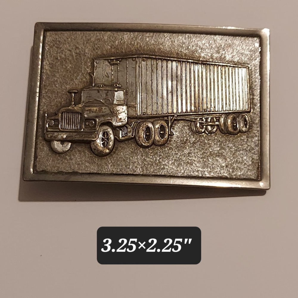 Vintage Metal 18 Wheeler Semi With Long Trailer Belt Buckle (Dented A Little)